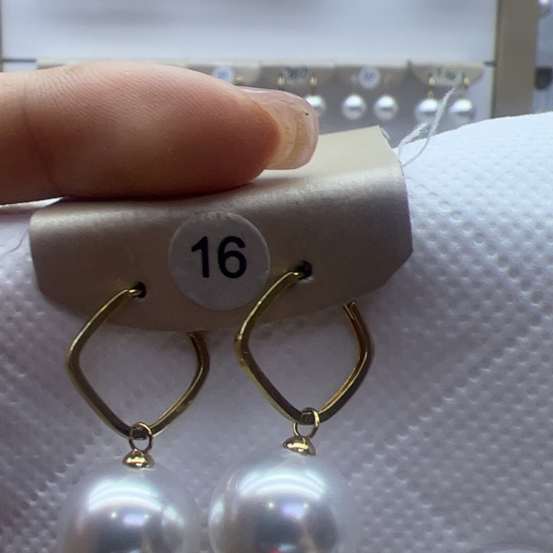 淡水珍珠耳饰18K金镶嵌