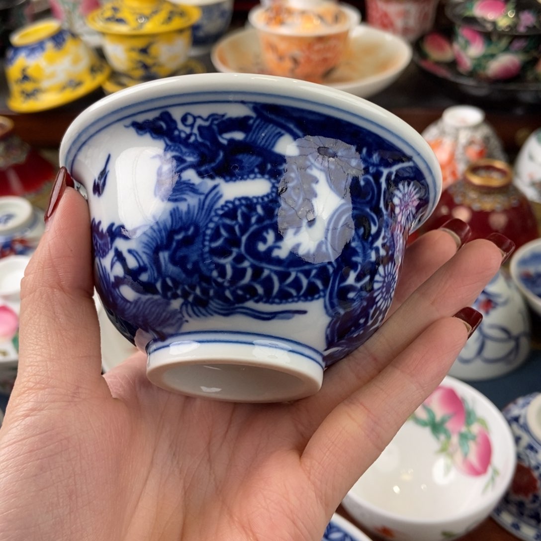 陶瓷艺术品市场信息显示，