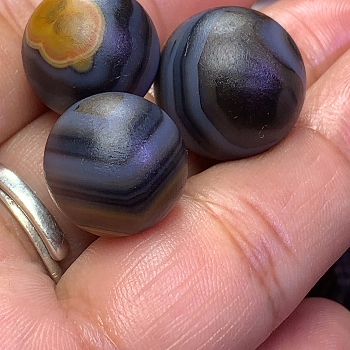 自***6玛瑙/玉髓未镶嵌珠宝奇石