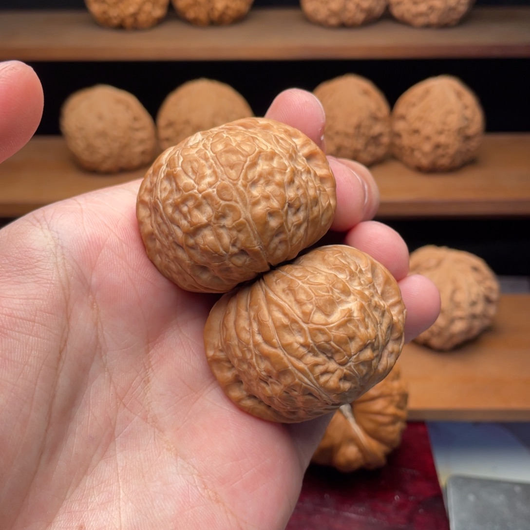 文玩核桃吊坠石****计42毕业南瓜墩