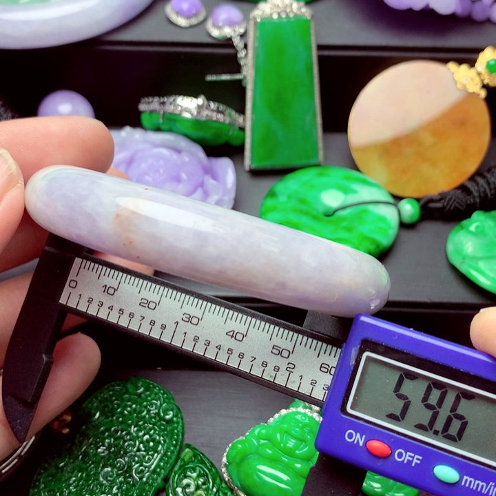 翡翠未镶嵌手镯手镯