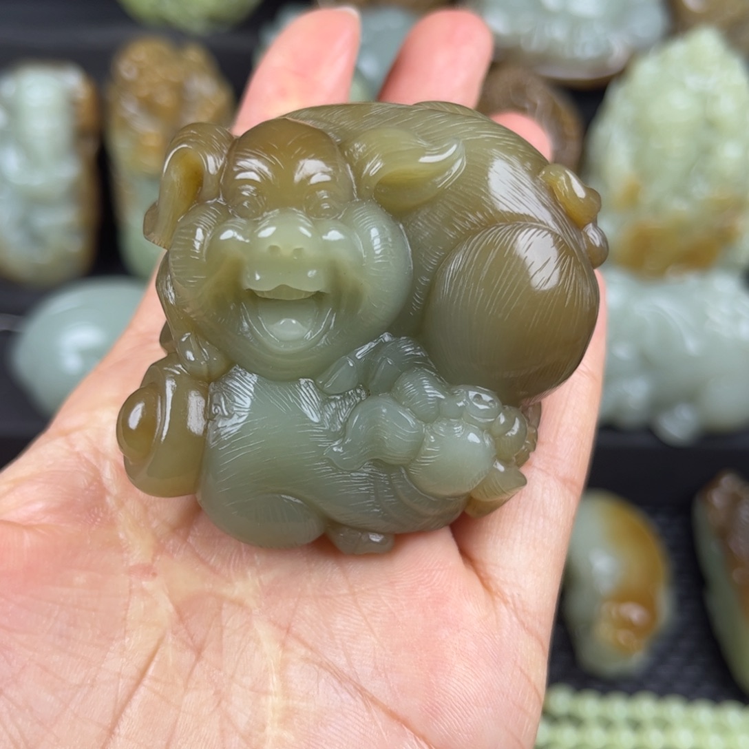 未镶嵌和田玉把件