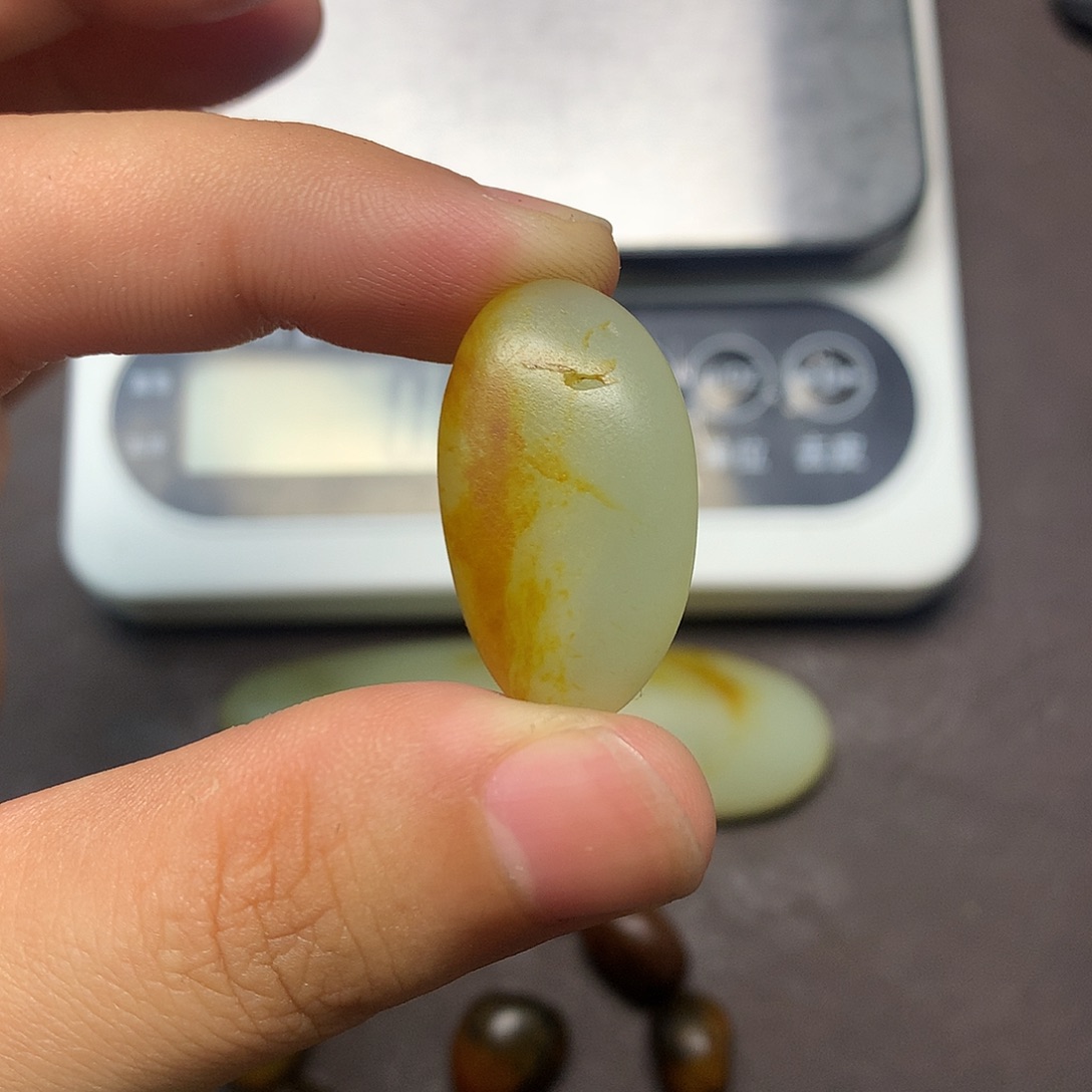 和田玉（糖玉）未镶嵌挂件