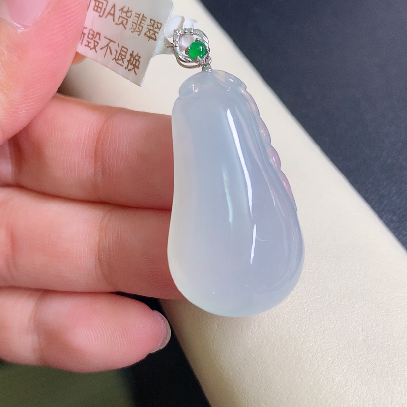 【闪购商品】翡翠颈饰18K金镶嵌瓜
