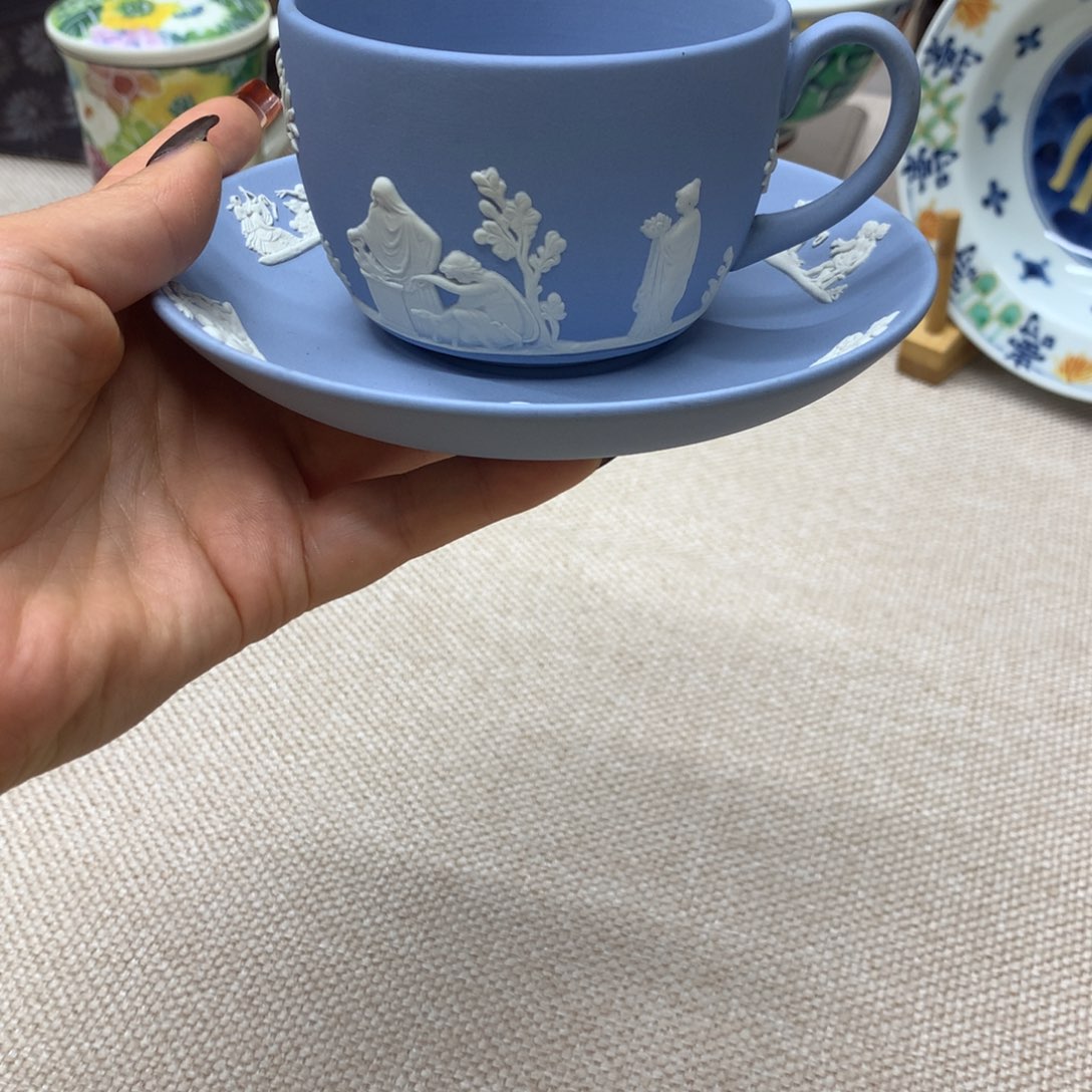 摆件vvvvbhhhjhhhjghh