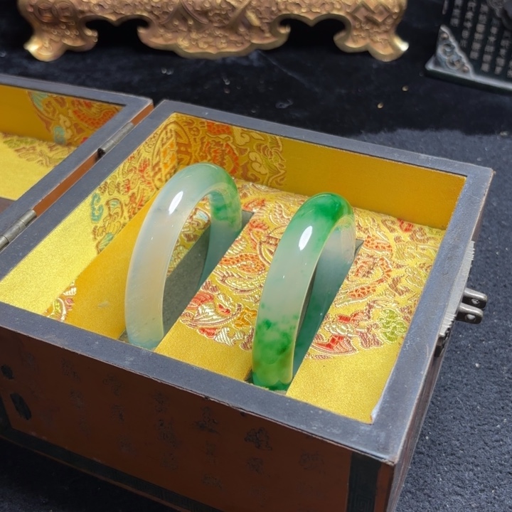 飛***/石，111111111111111111