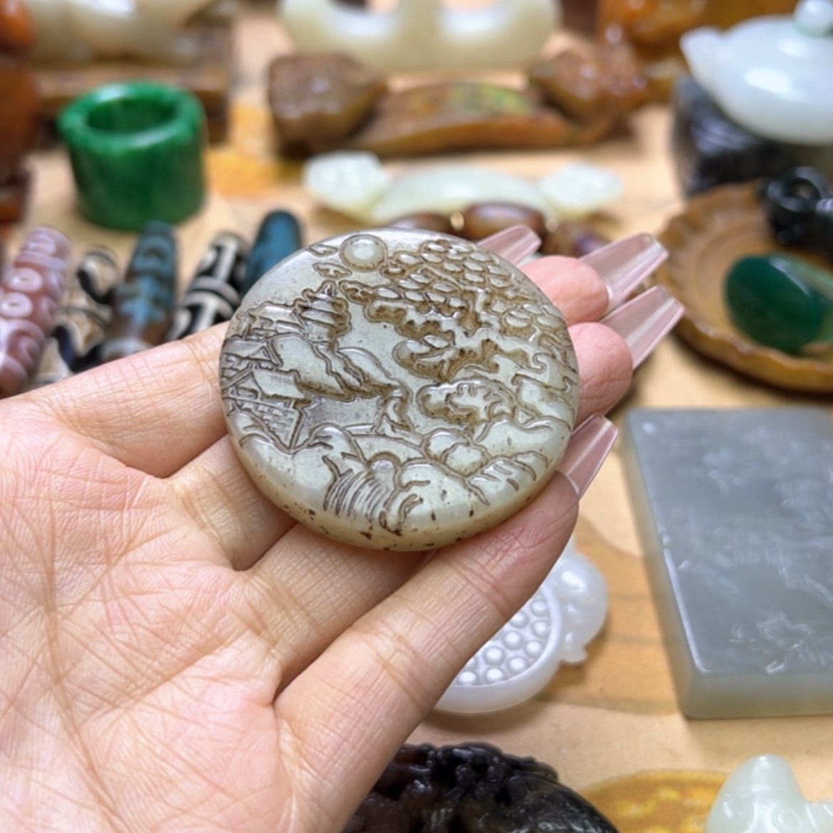 【闪购商品】蛇纹石玉颈饰未镶嵌