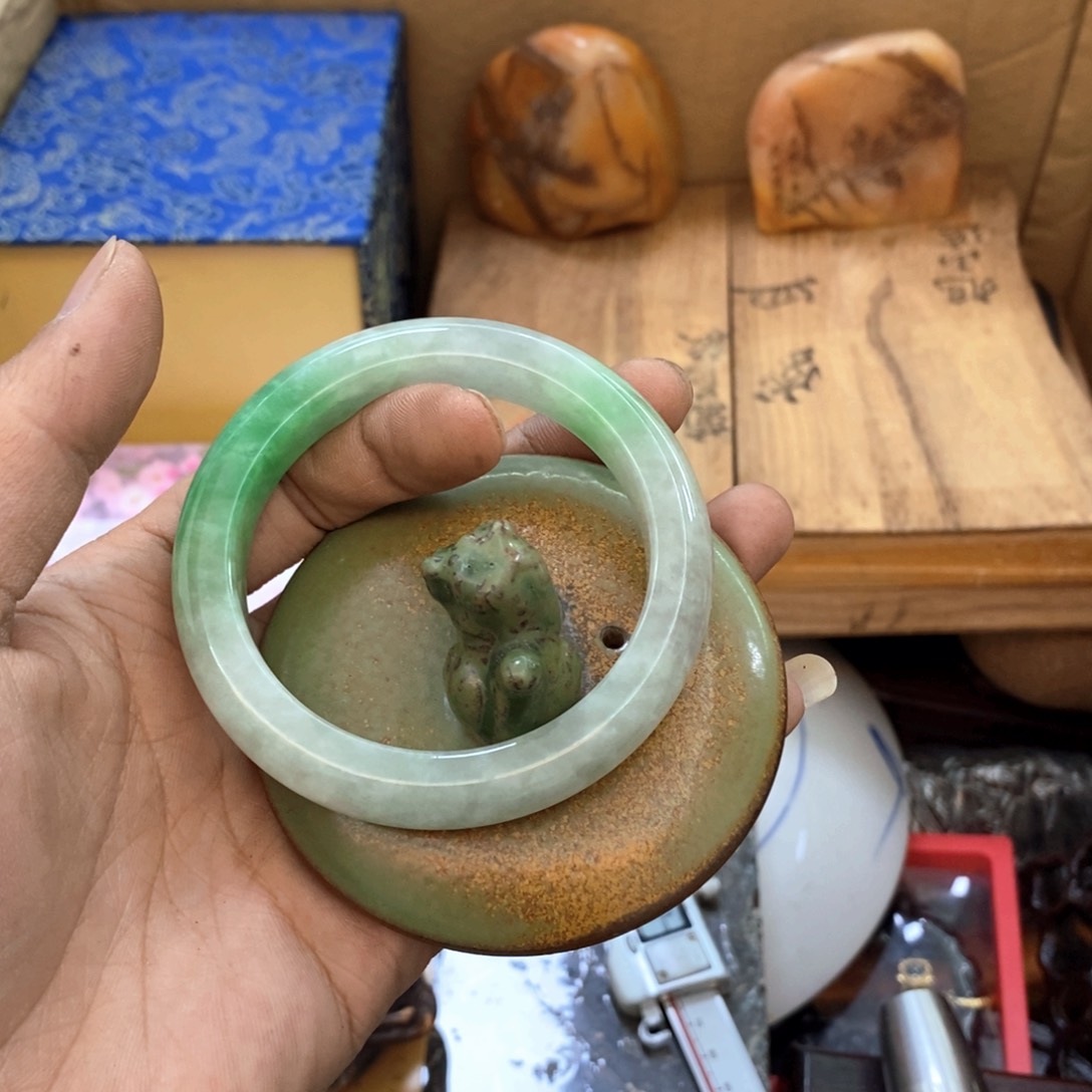 瓷片哈哈哈哈哈哈哈