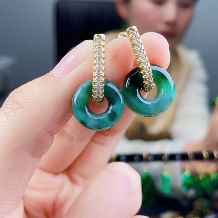 翡翠耳饰未镶嵌饰品