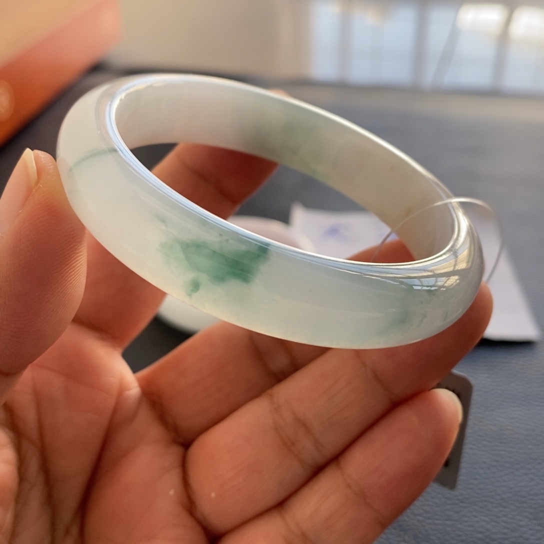 翡翠未镶嵌手镯天然翡翠手镯