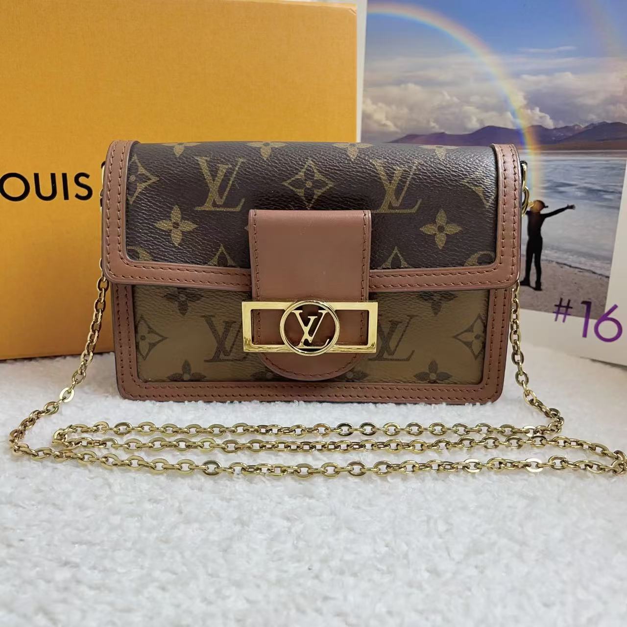 99新 LouisVuitton/路易威登 达芙妮woc/43417419/12期/代卖服务