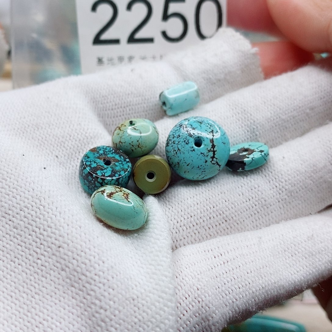 南红玛瑙颈饰未镶嵌