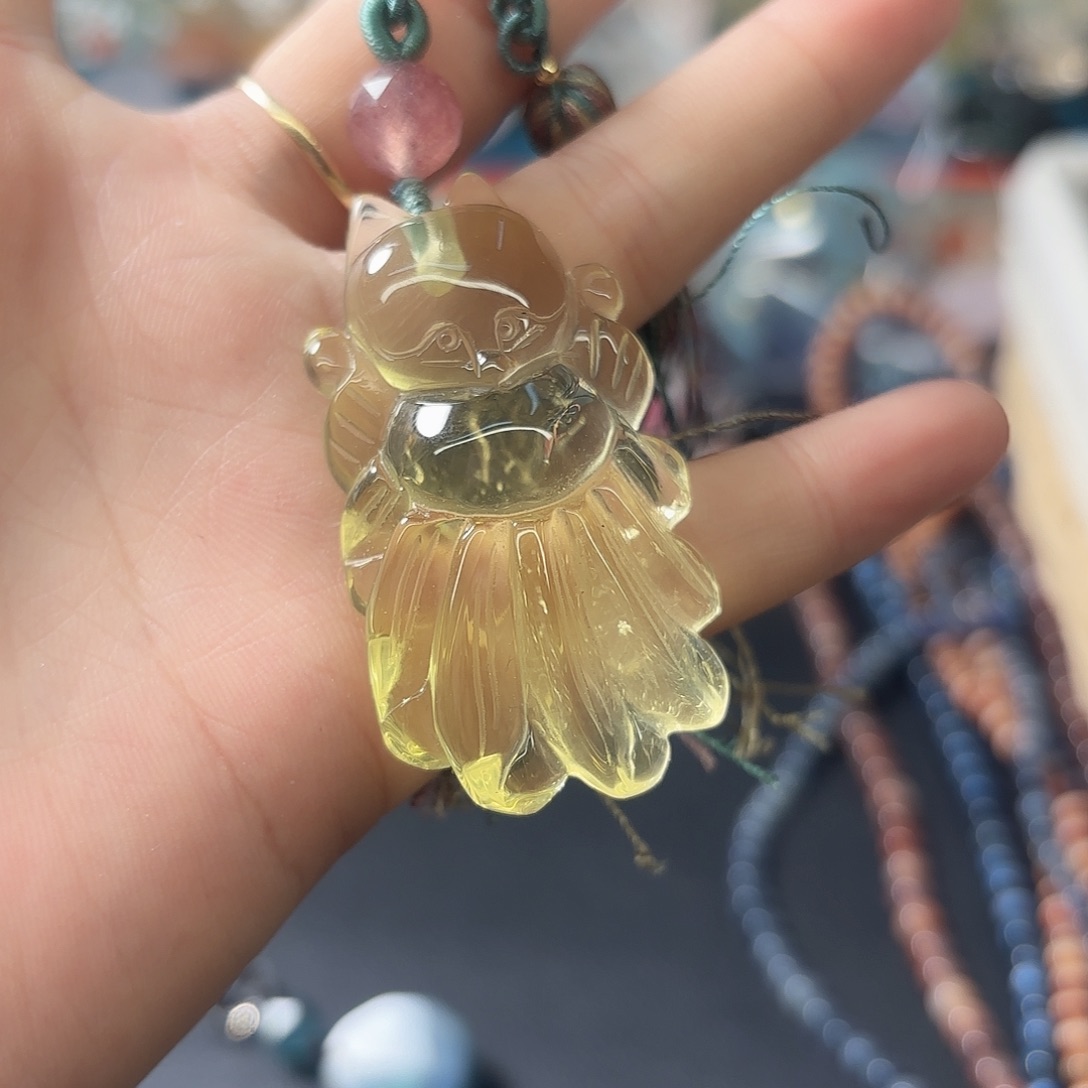 勾***√手链水晶未镶嵌黄水晶