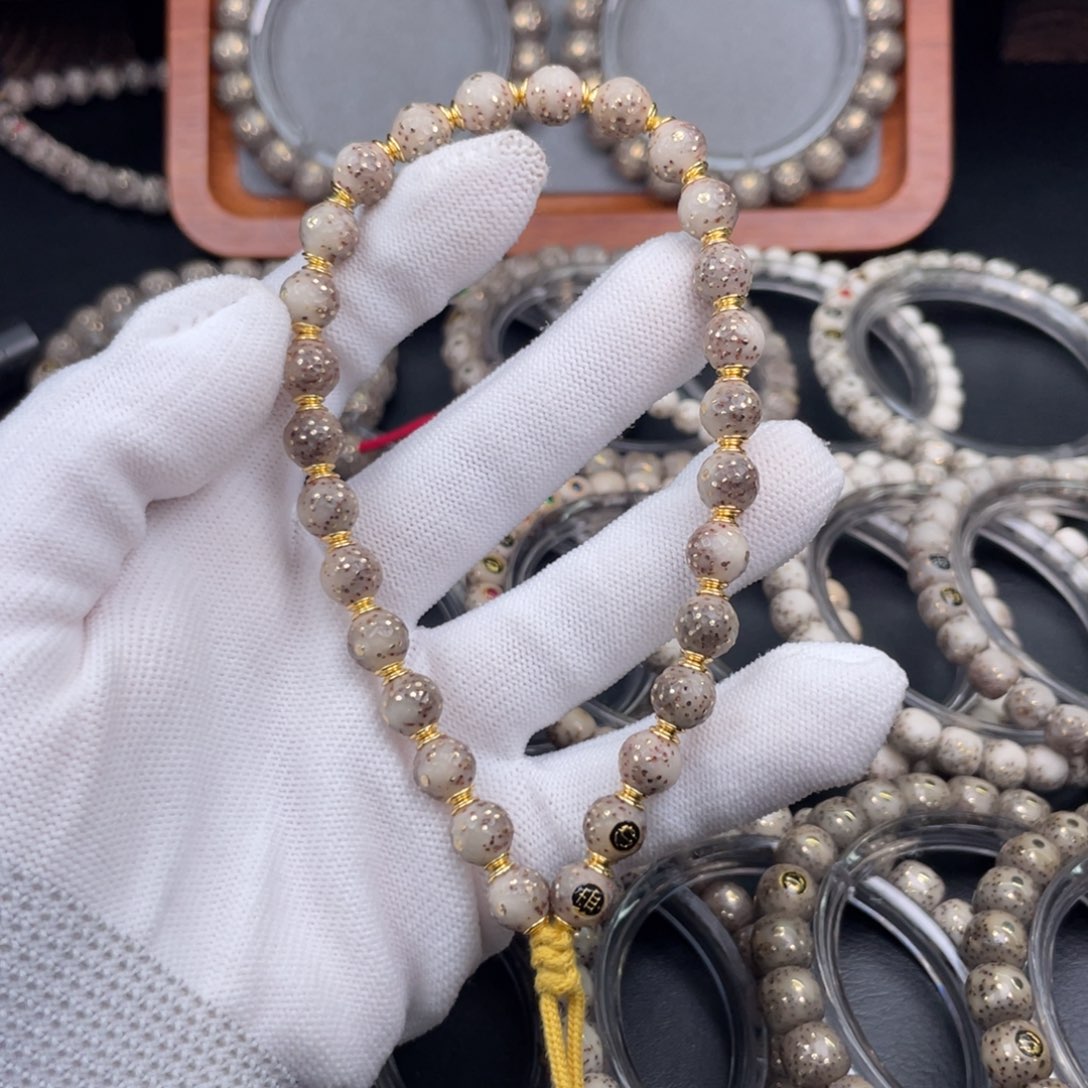 星月菩提手串圆珠龙蛋手持粉糯冰带镀金盾