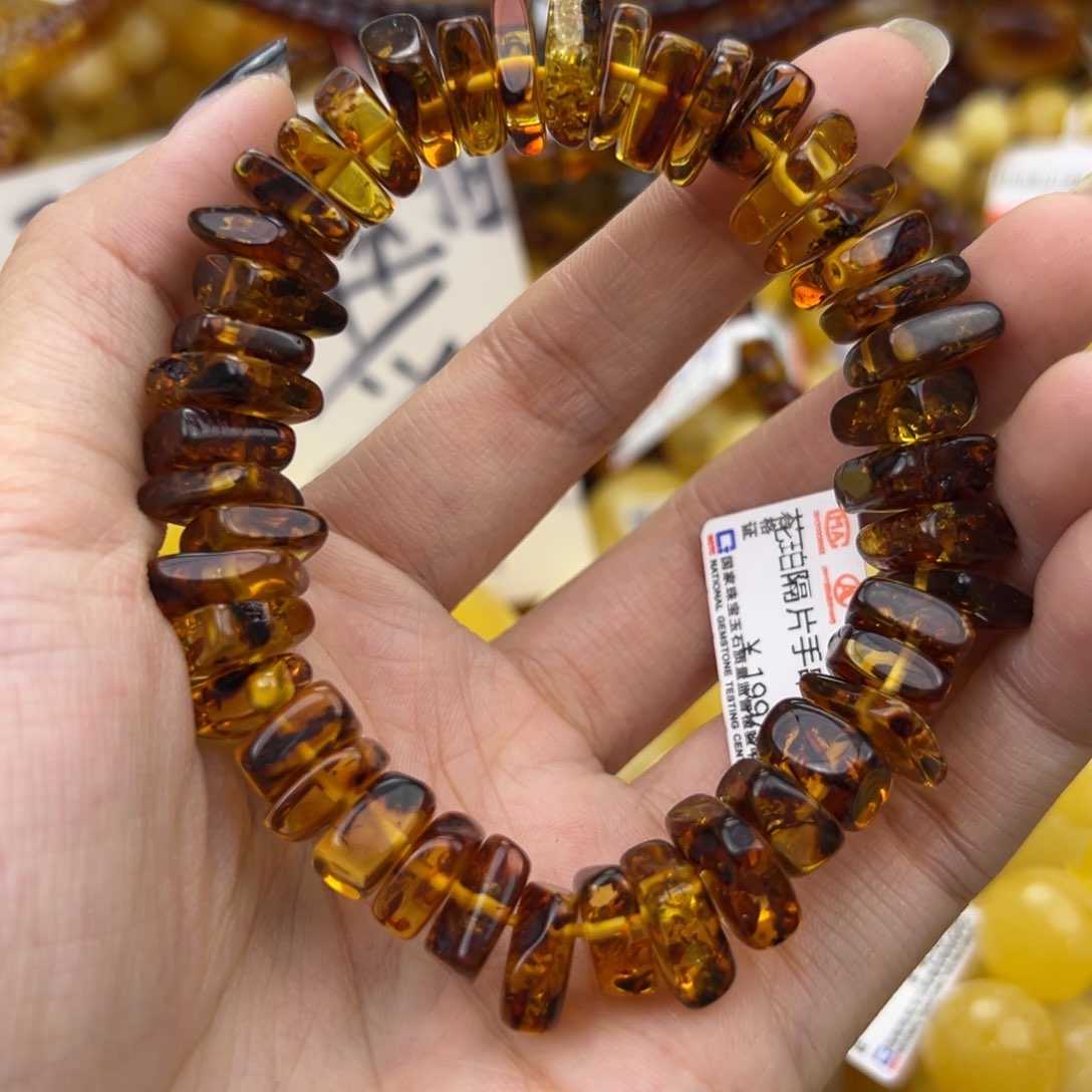 琥珀珠宝奇石未镶嵌