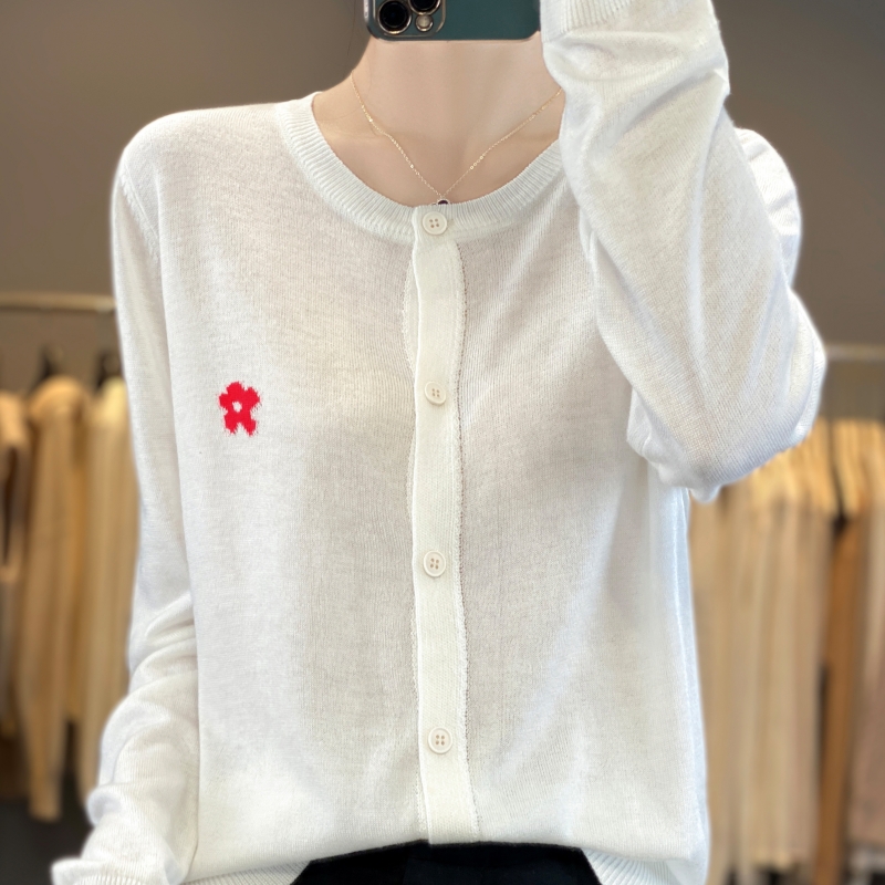 【精纺羊毛】XZ204秋冬爆款刺绣圆领纯色开衫简约百搭显瘦女针织衫