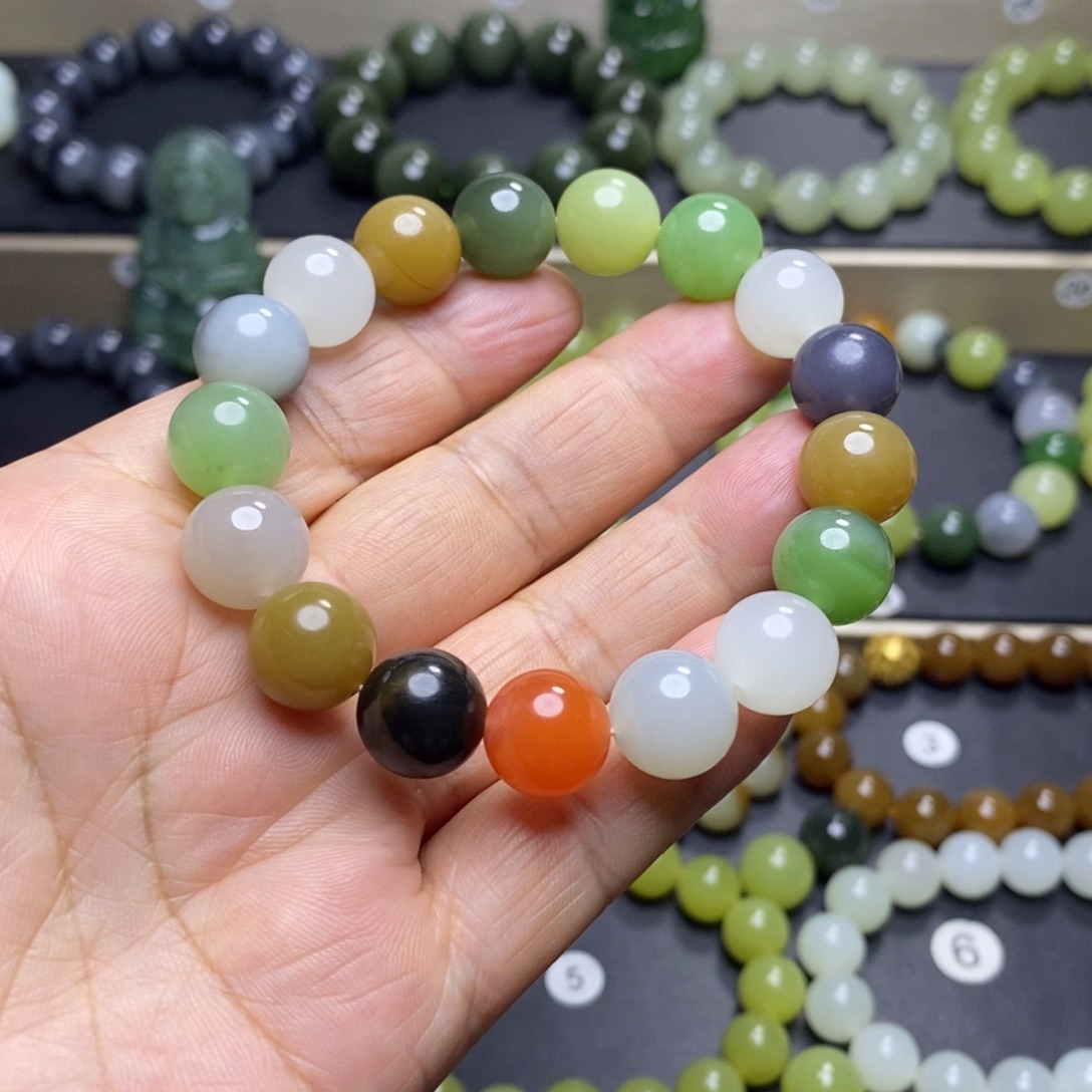 和田玉未镶嵌手链