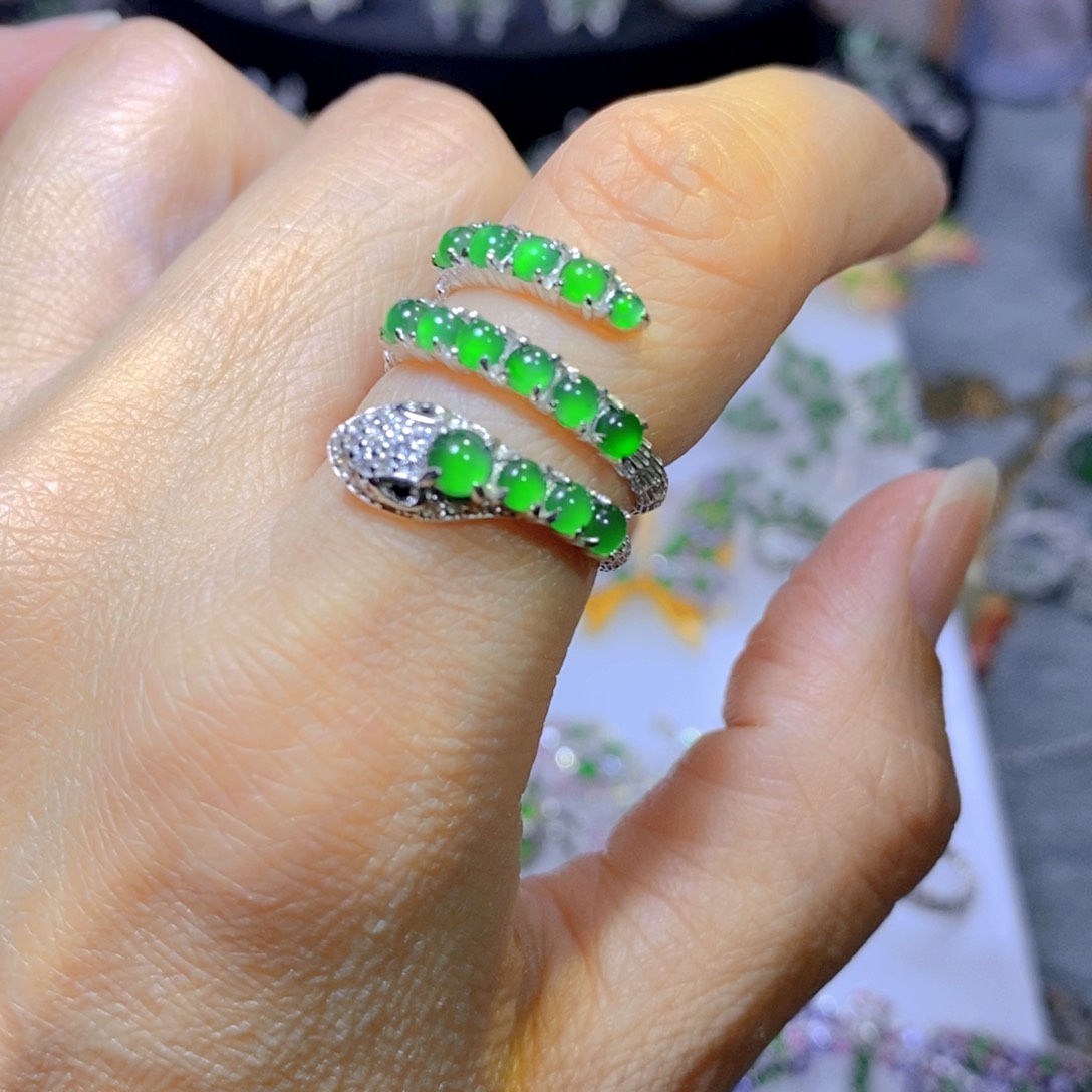 翡翠颈饰合金天然翡翠