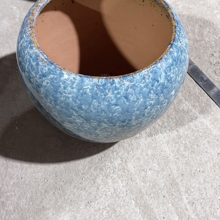 红陶口径20高度22肚径26一只正品