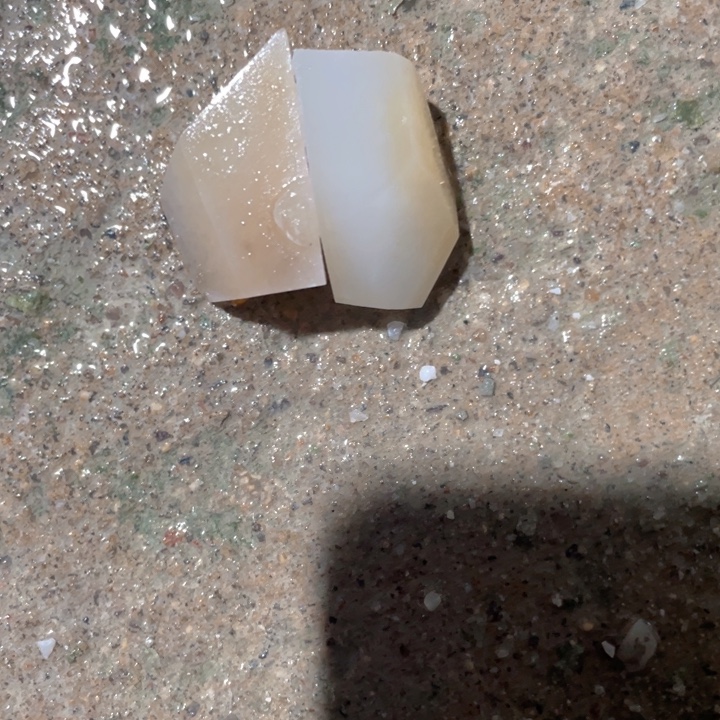 未镶嵌和田玉（糖玉）珠宝半成品