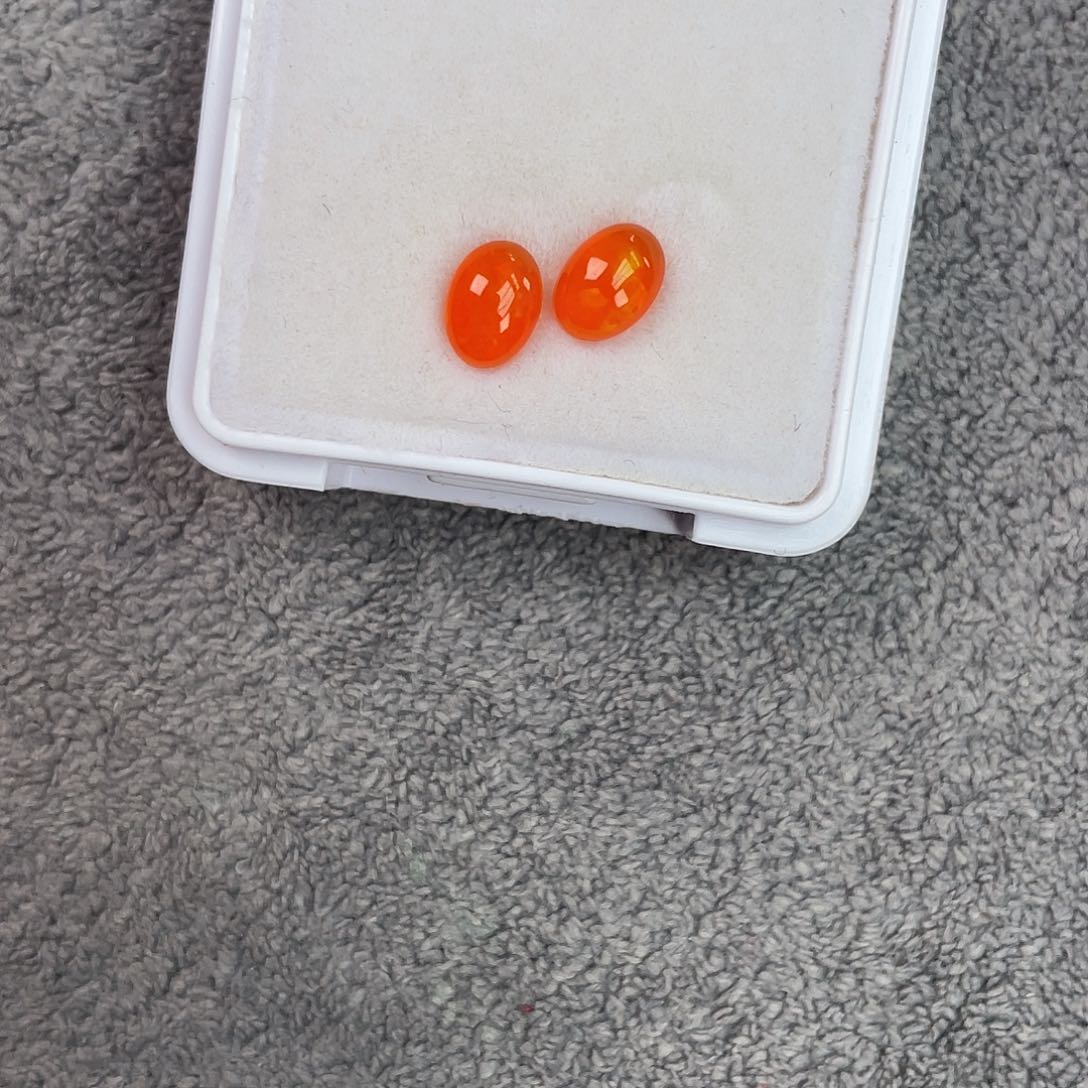 欧泊裸石未镶嵌一对