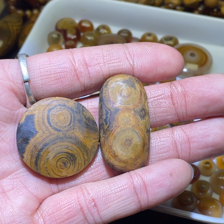 觉***悟玛瑙/玉髓未镶嵌颈饰