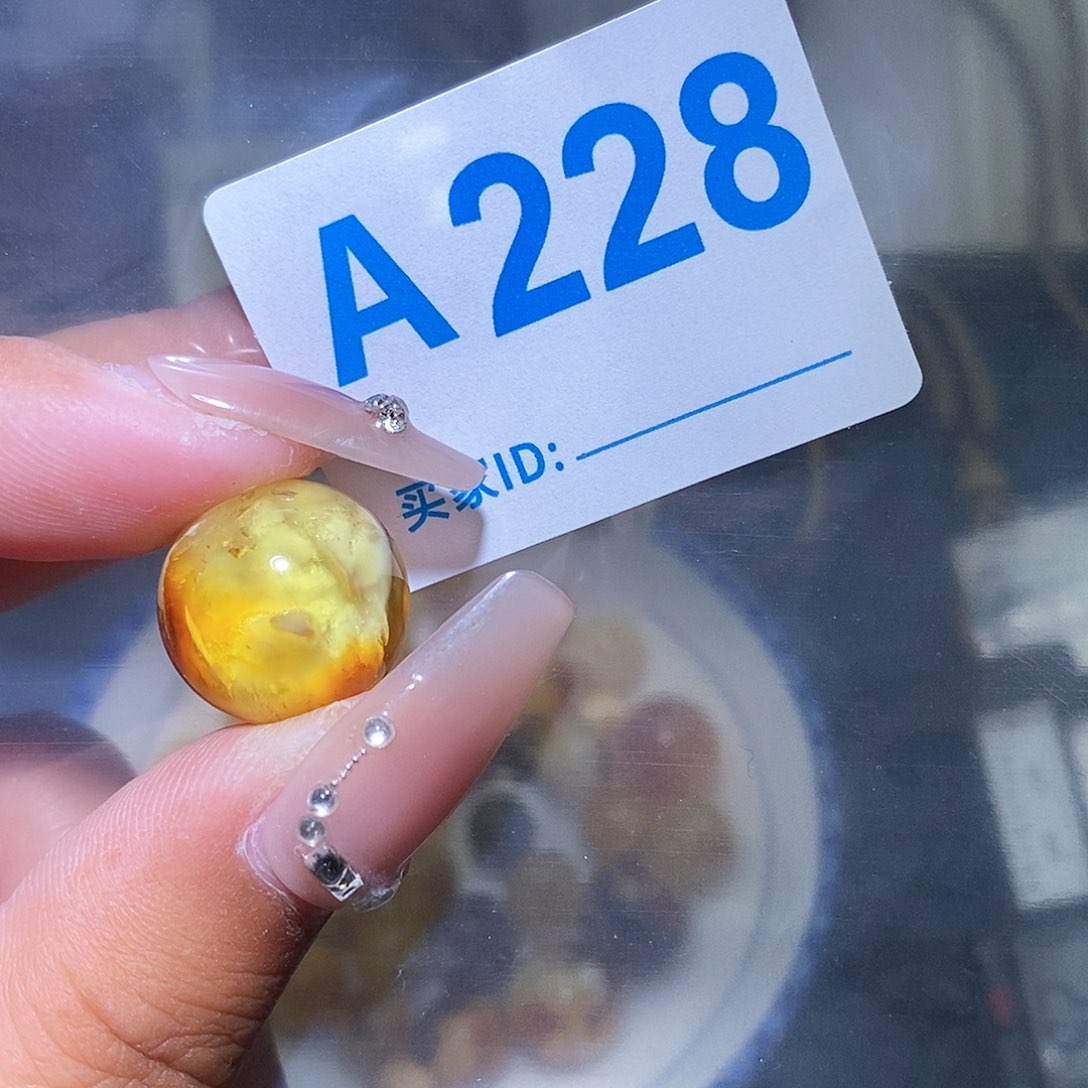 琥珀珠宝奇石未镶嵌蜜蜡