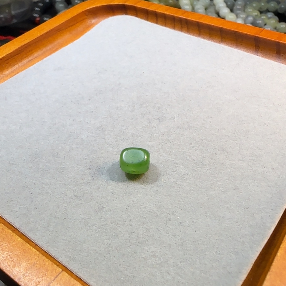 和田玉未镶嵌颈饰碧玉三通