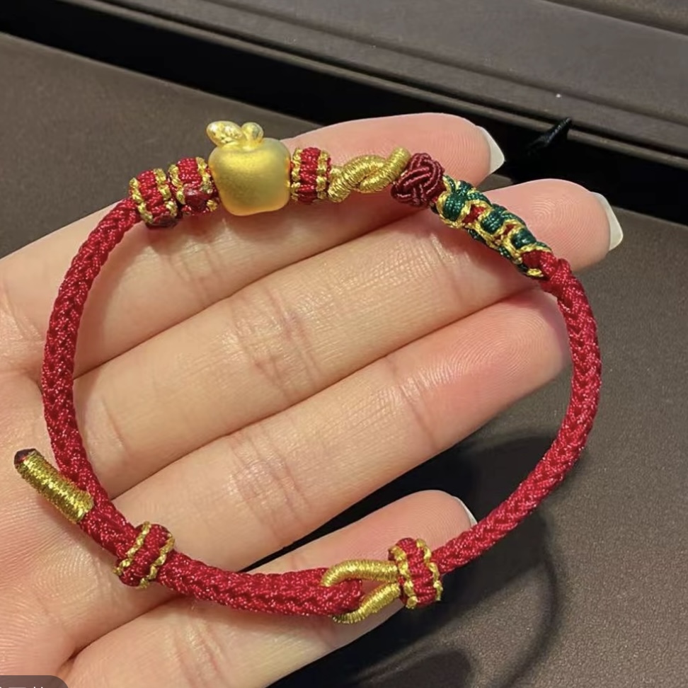 Chow Tai Seng/周大生足金转运珠苹果跨年惊喜元旦礼物本命年平安