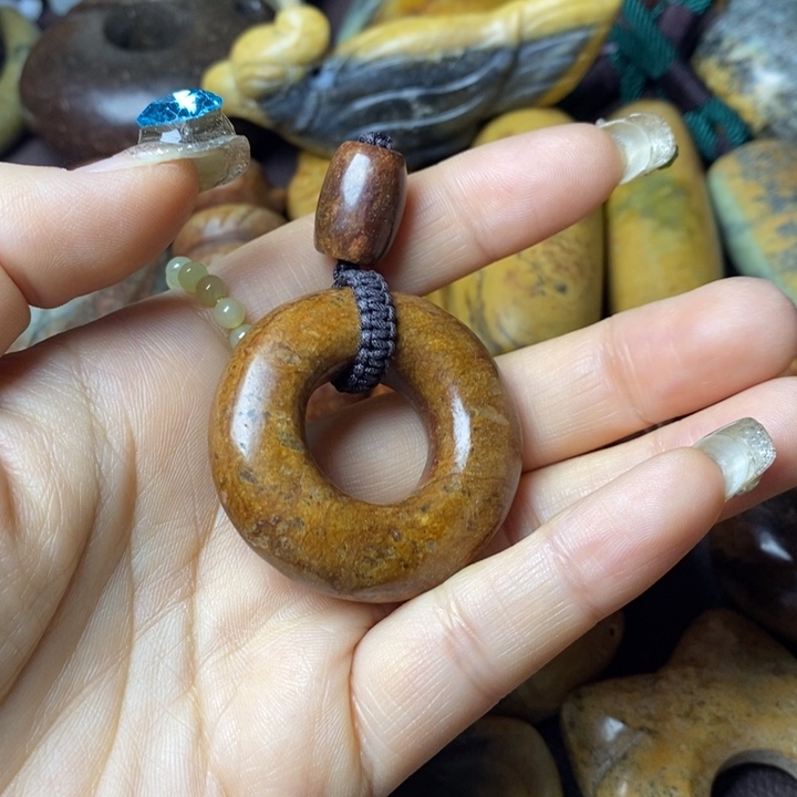 岫岩河磨玉（透闪石质玉）未镶嵌挂件