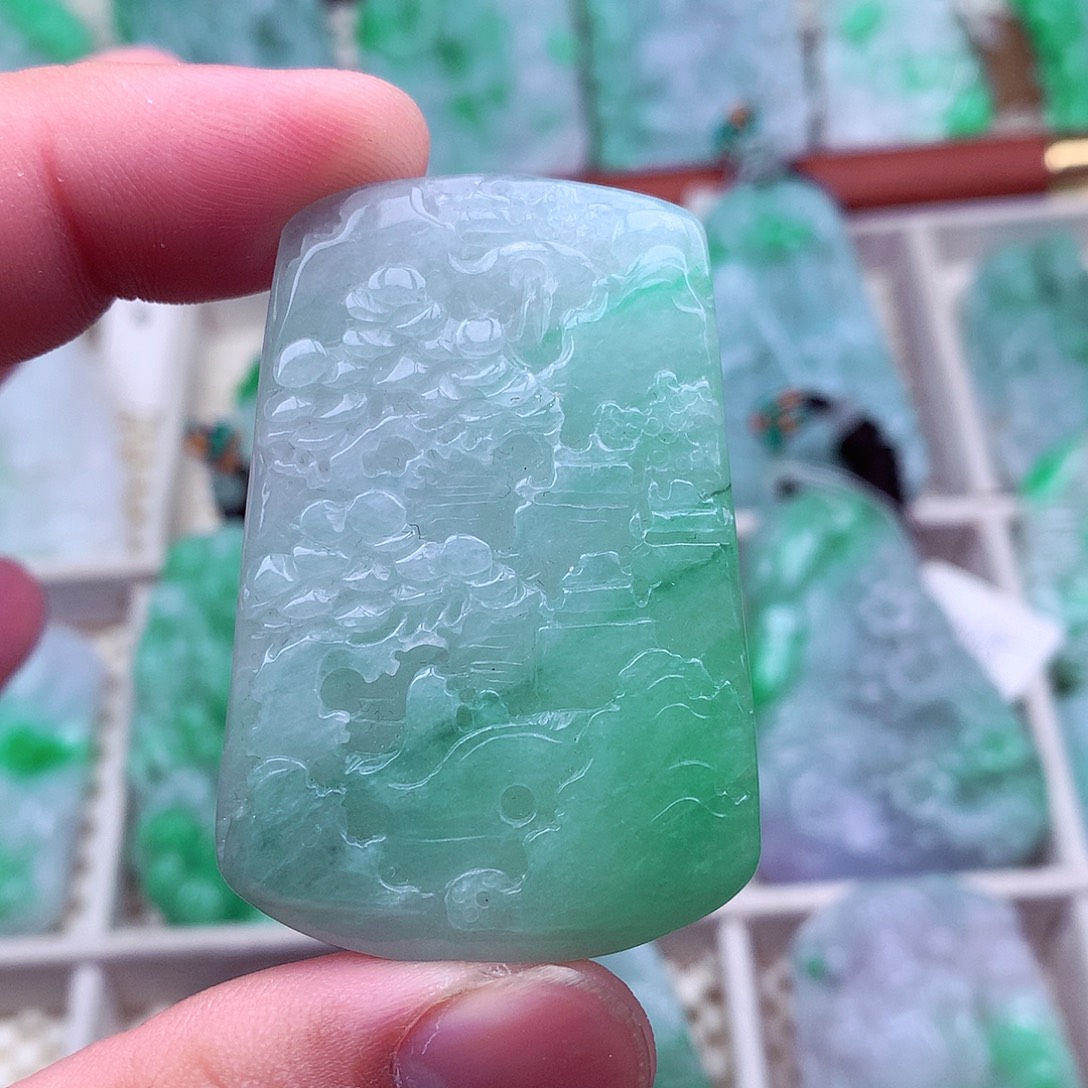 翡翠未镶嵌吊坠(不含链)