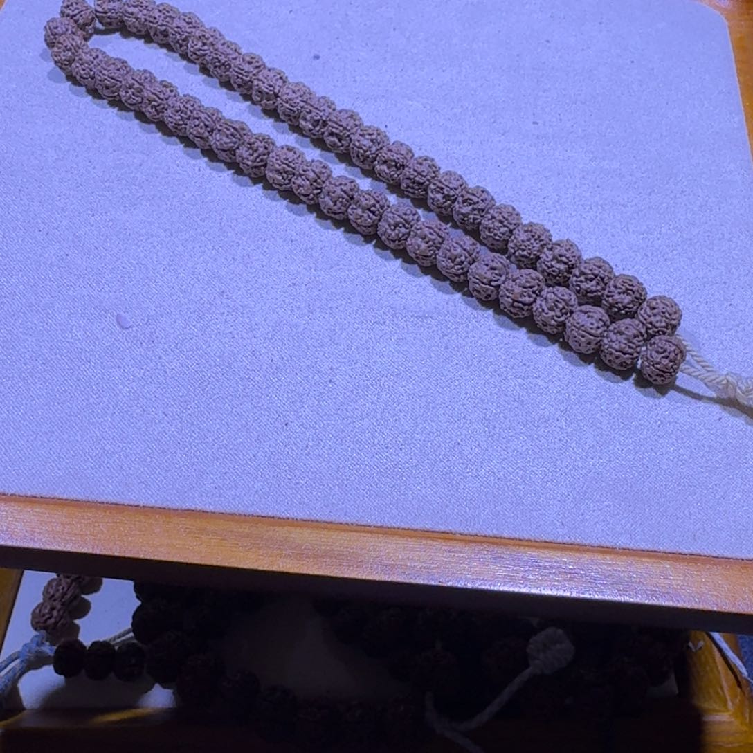 金刚菩提吊坠平细8手持