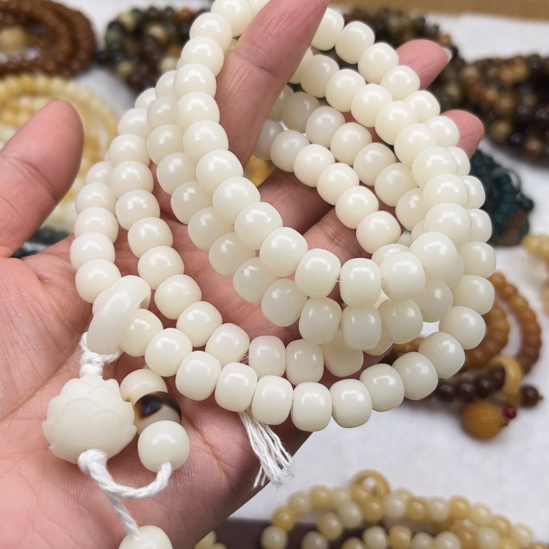 吊坠菩提根/象牙果