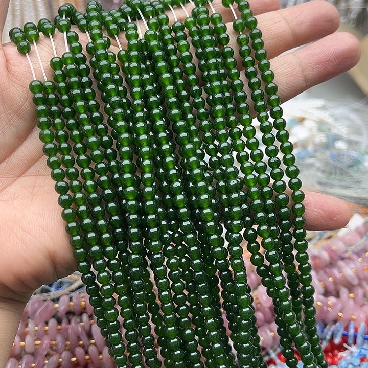 玛瑙/玉髓未镶嵌珠宝半成品一条4mm左右碧玉