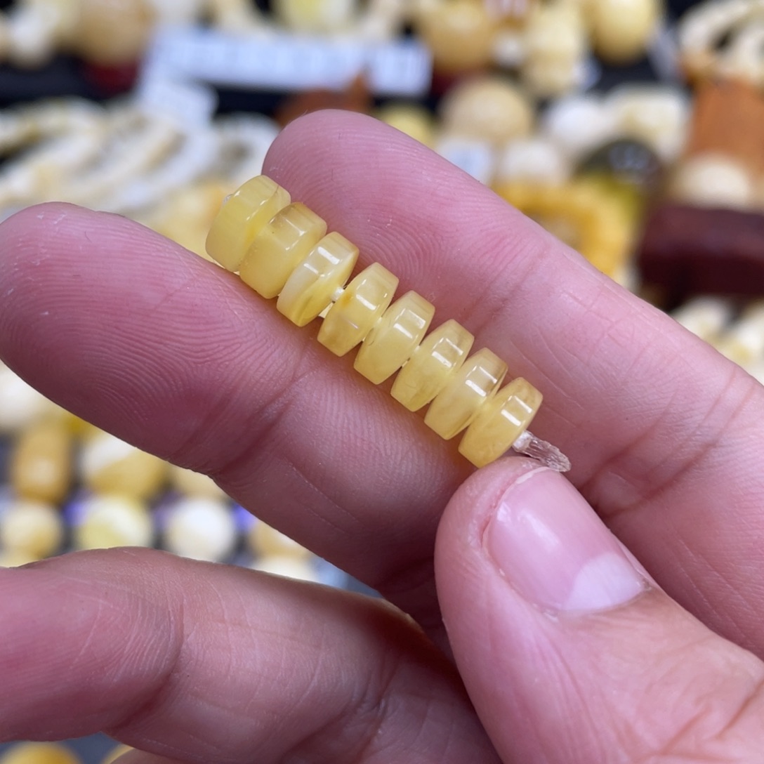 琥珀珠宝奇石未镶嵌7.5mm（8片）