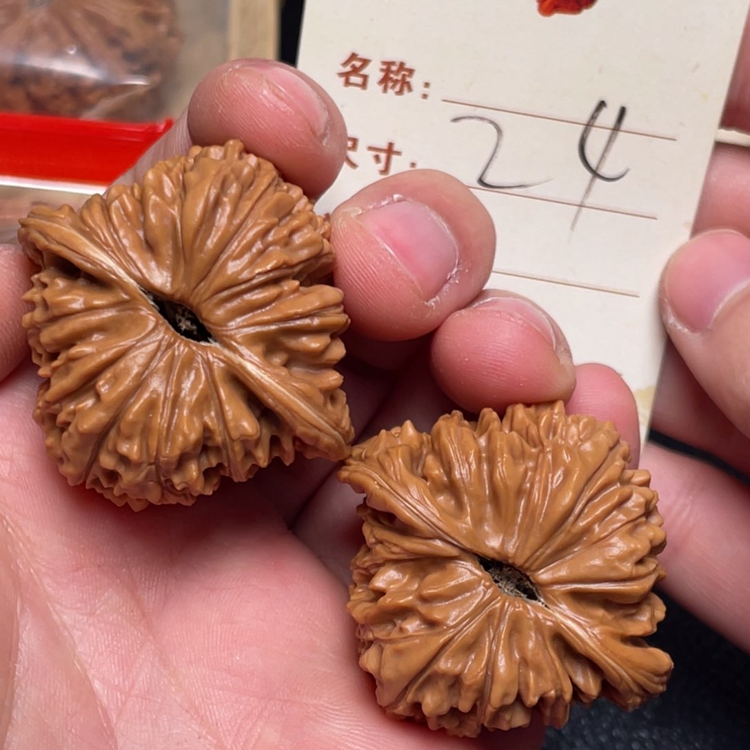 文玩核桃把件四座楼42尺24