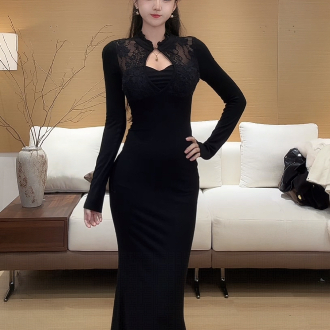 秋季新款法式复古设计感收腰显瘦蕾丝拼接纯欲性感内搭打底衫