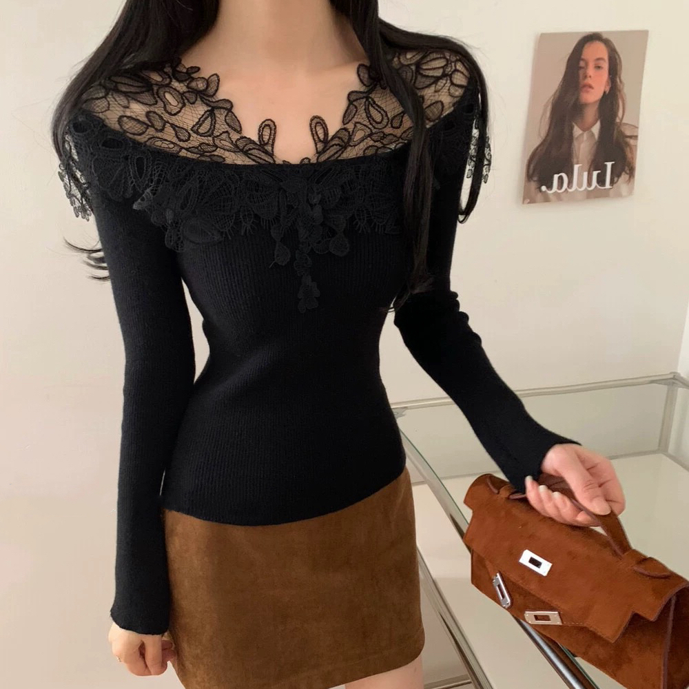 韩系法式温柔气质蕾丝拼接针织打底衫女冬季新款修身显瘦内搭上衣