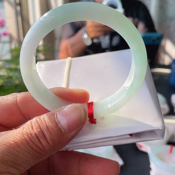 未镶嵌手镯翡翠成品