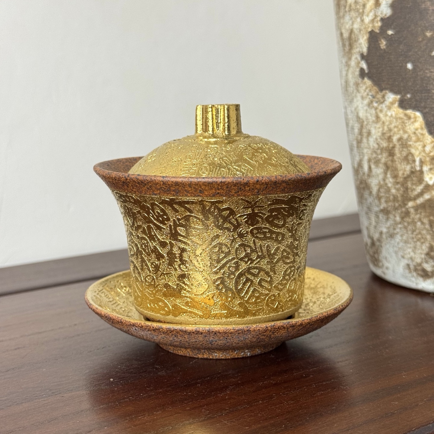 宜兴朱永良晓燕紫砂盖碗手刻百福描金福字钮茶碗龙骨金砂柴烧170c