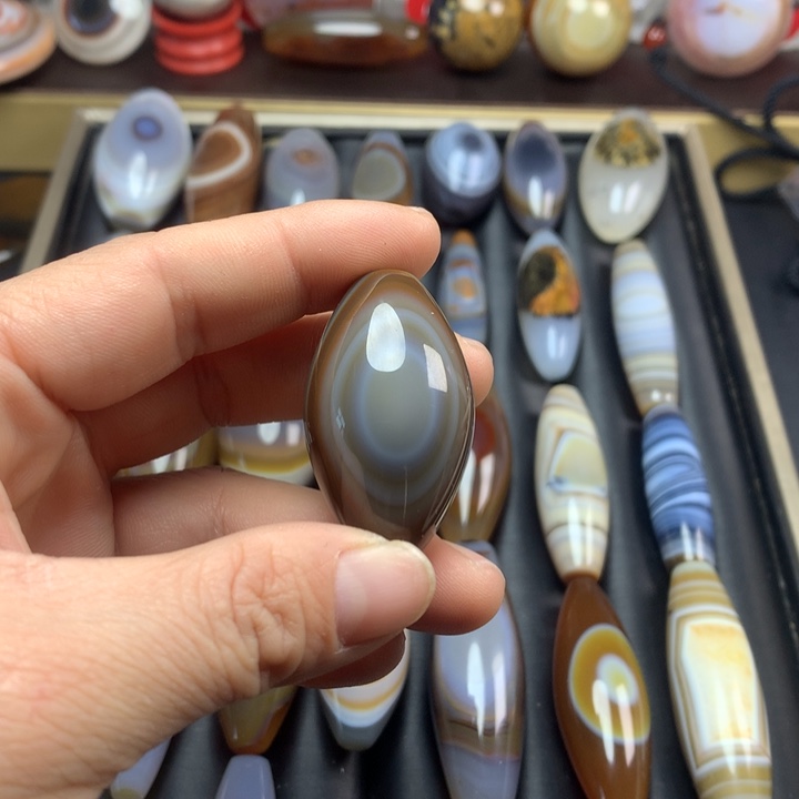 玛瑙/玉髓未镶嵌颈饰吊坠