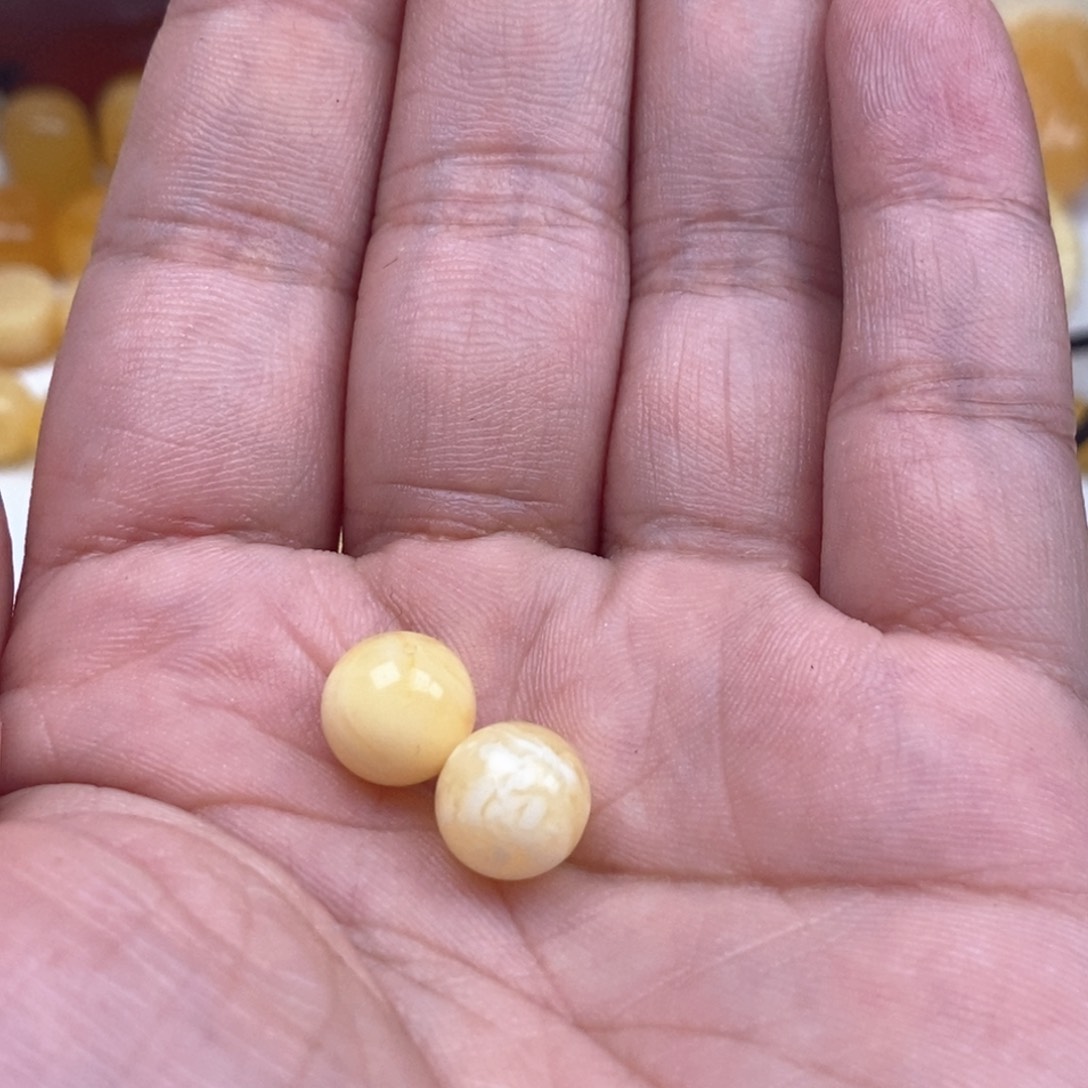 琥珀未镶嵌珠宝奇石蜜蜡圆珠