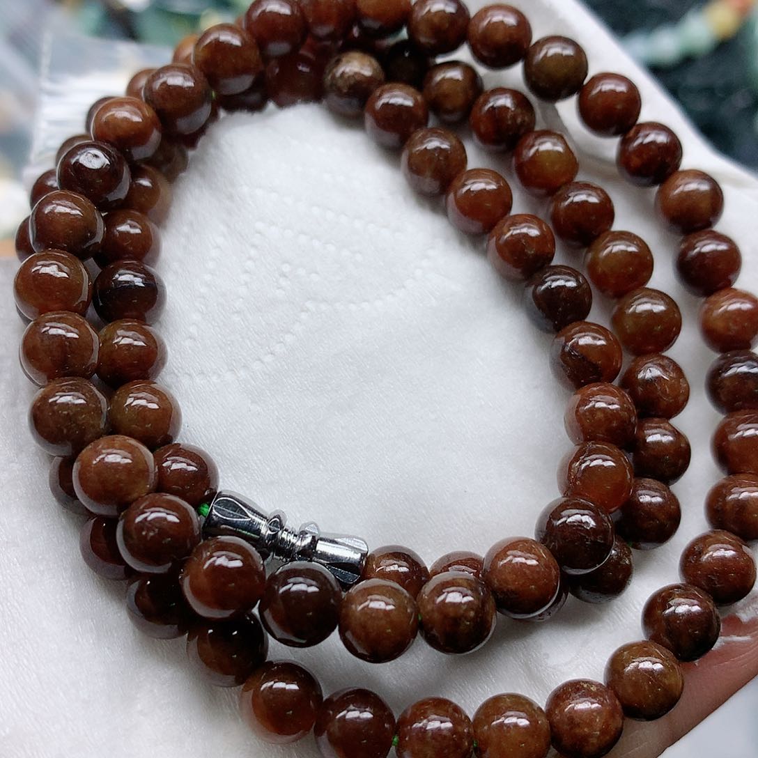 翡翠颈饰未镶嵌手串