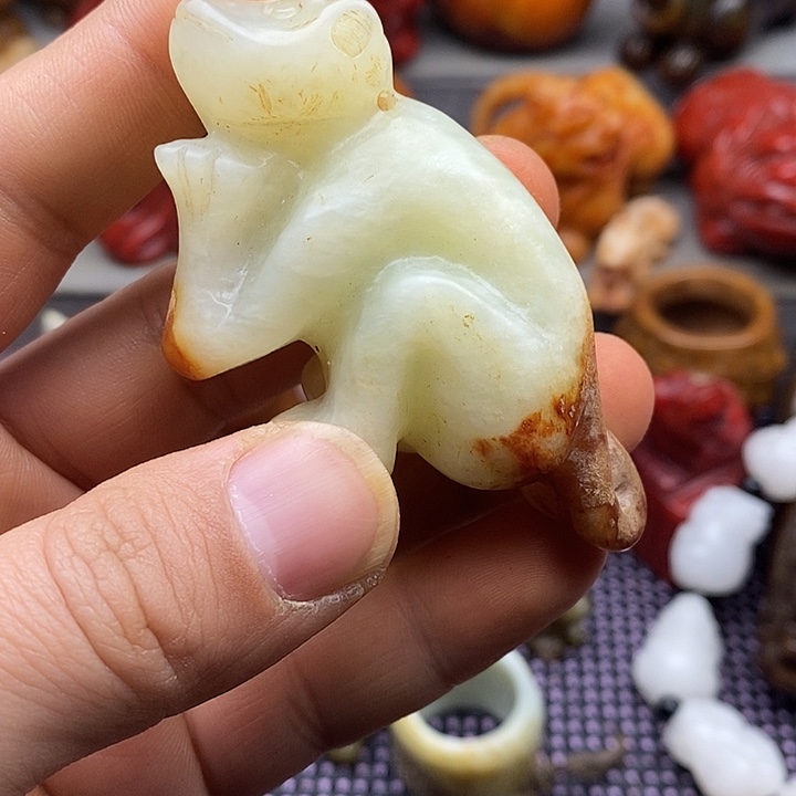 未镶嵌蛇纹石玉颈饰