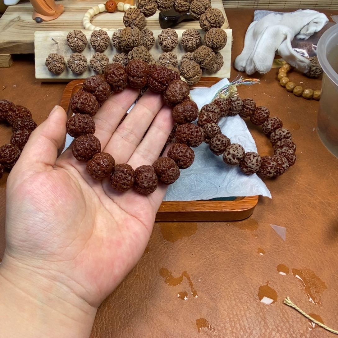 金刚菩提手串执*?蜂王