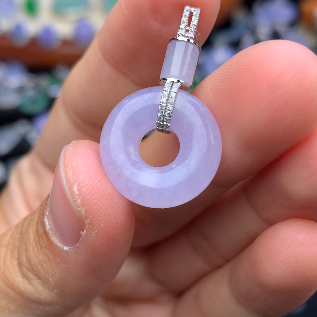 翡翠吊坠(不含链)18K金镶嵌