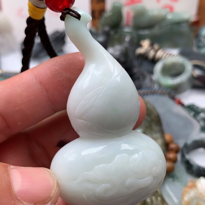 翡翠颈饰未镶嵌保真天然A货翡翠