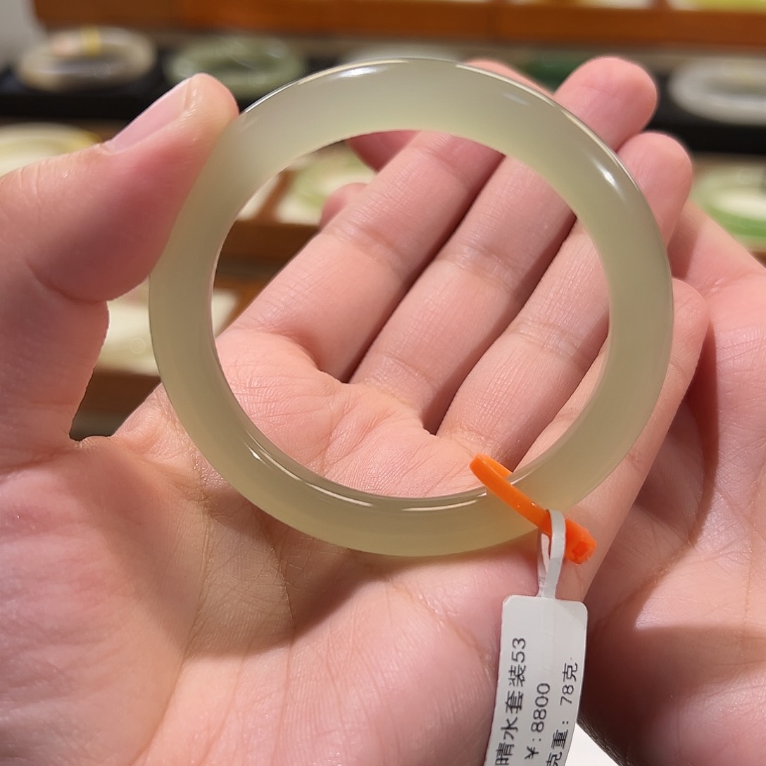 和田玉手镯未镶嵌王**呗