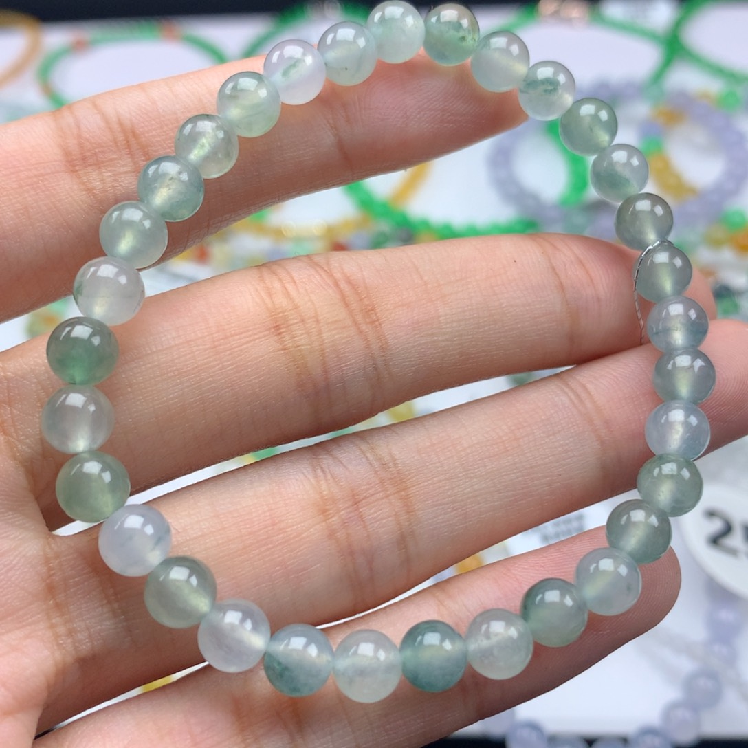 翡翠手链未镶嵌卡