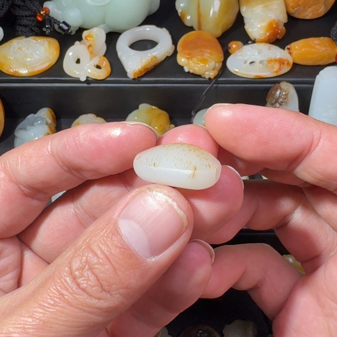 和田玉未镶嵌吊坠(不含链)